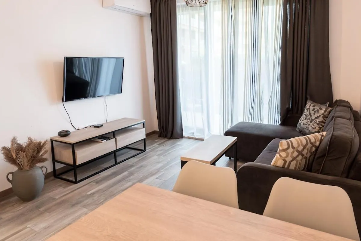 1-Bedroom Flat In Azur Premium Varna Apartment