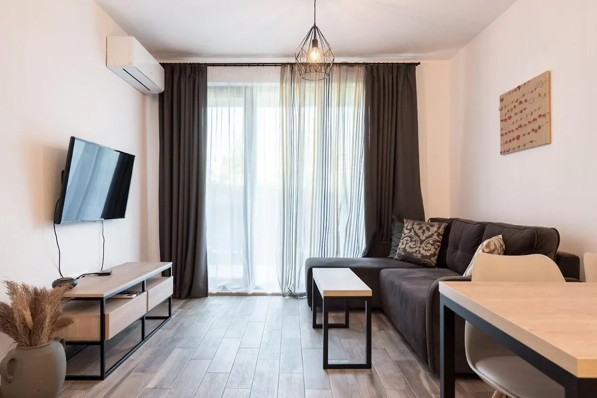 1-Bedroom Flat In Azur Premium Varna